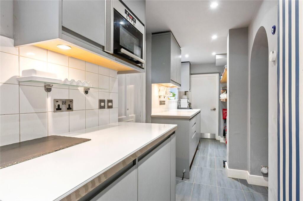 Apartment in London, Canonbury, Islington - More