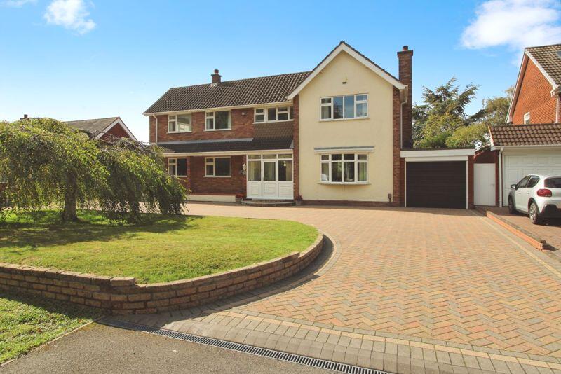 4-bed detached on Commonside, Pelsall, WS3 4QL, £565,000
