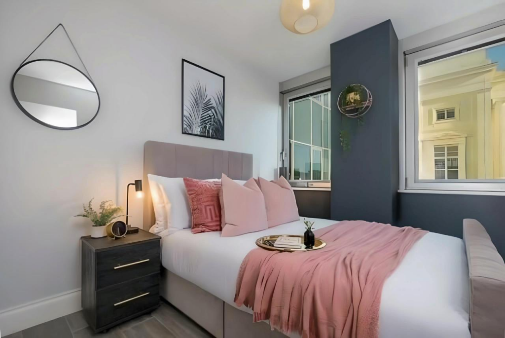 Flat 32 Green Diamond, Bartholomew Square photo 4
