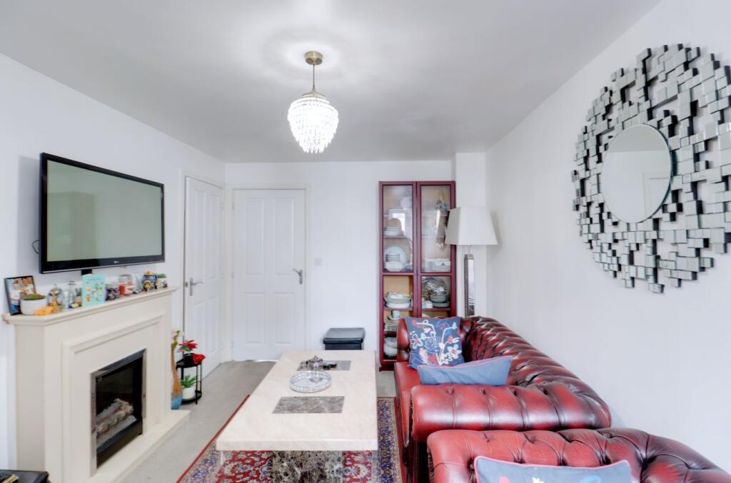 House in Thurrock, Essex - View 4