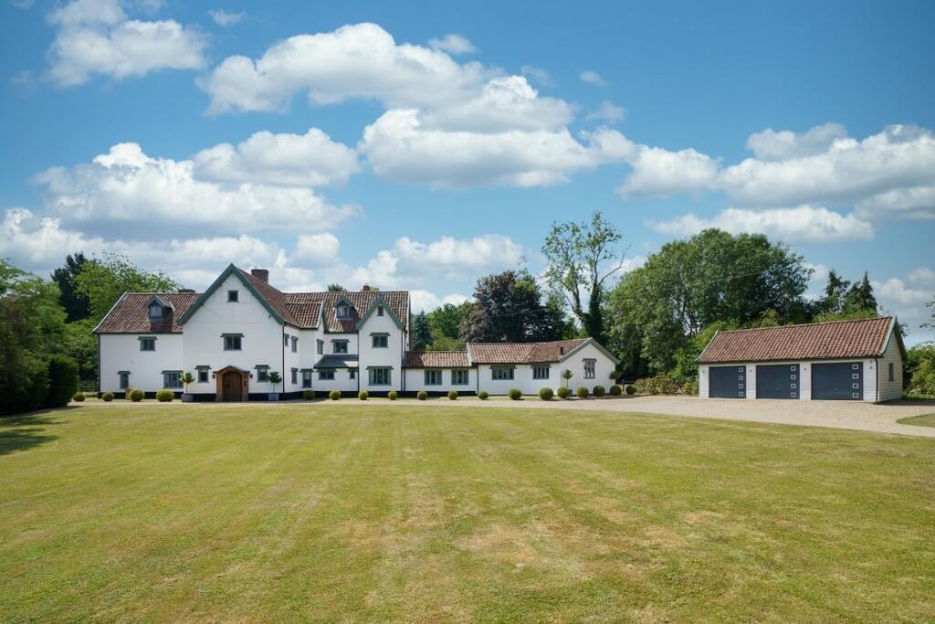 Main image of property: Saxlingham Nethergate