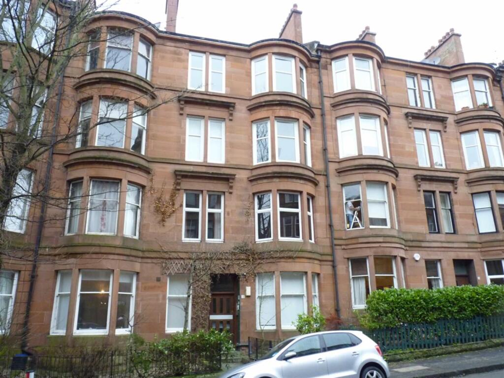 Main image of property: Flat 1/1, 15 Lyndhurst Gardens, North Kelvinside, Glasgow