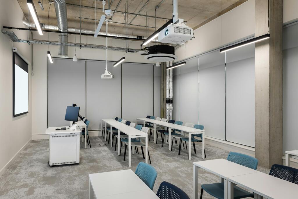 GlasgowCaledonianUniversity-14-MidRes.jpg