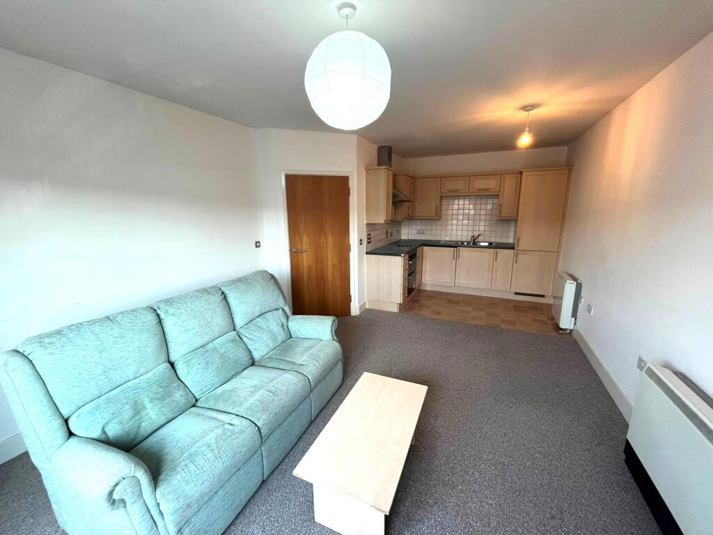 Apartment in St Albans - More