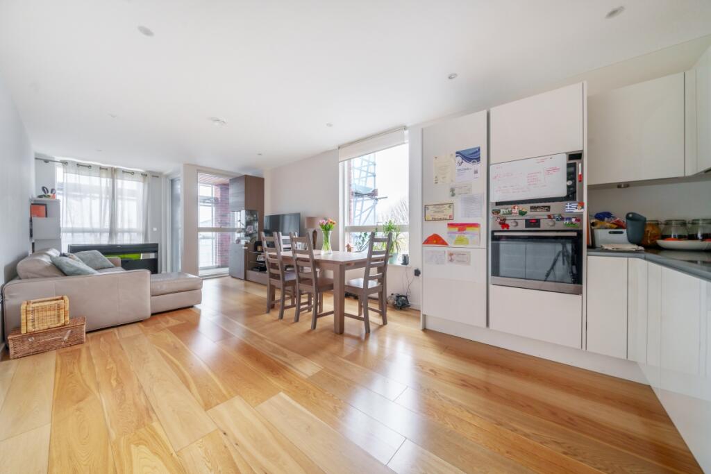 Main image of property: Brentford High Street, London, TW8