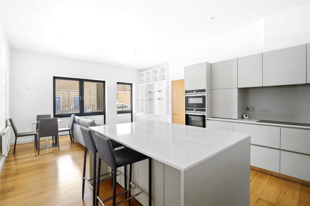 Main image of property: North Tenter Street, E1