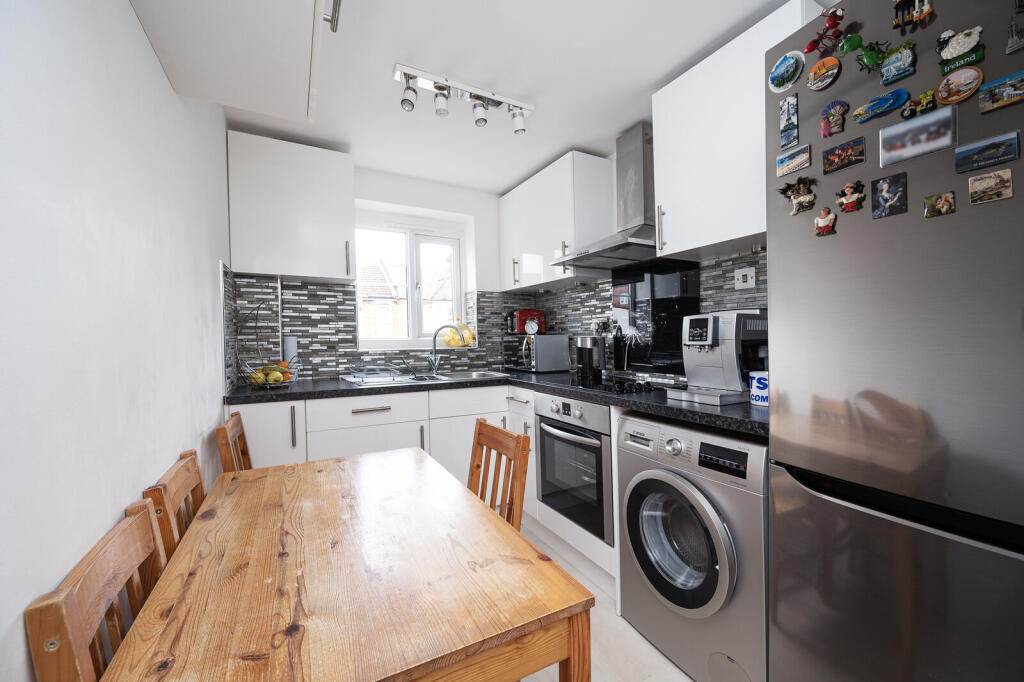 Apartment in London - View 4