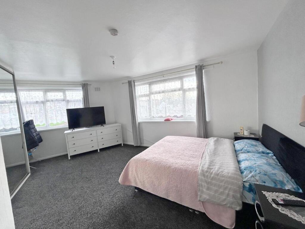 Additional image 4 of Flat , Warley Court, Moat Road, Oldbury