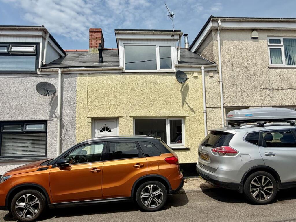 Main image of property: 14 Metcalfe Street, Caerau, Maesteg, CF34 0TB