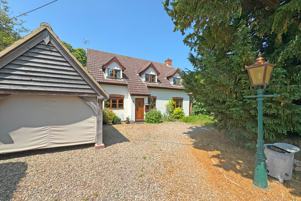 Main image of property: Mill Lane, Chelmondiston, Ipswich