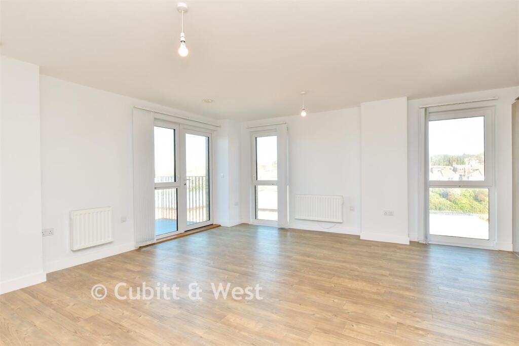 Apartment in Hove, Brighton and Hove - View 5