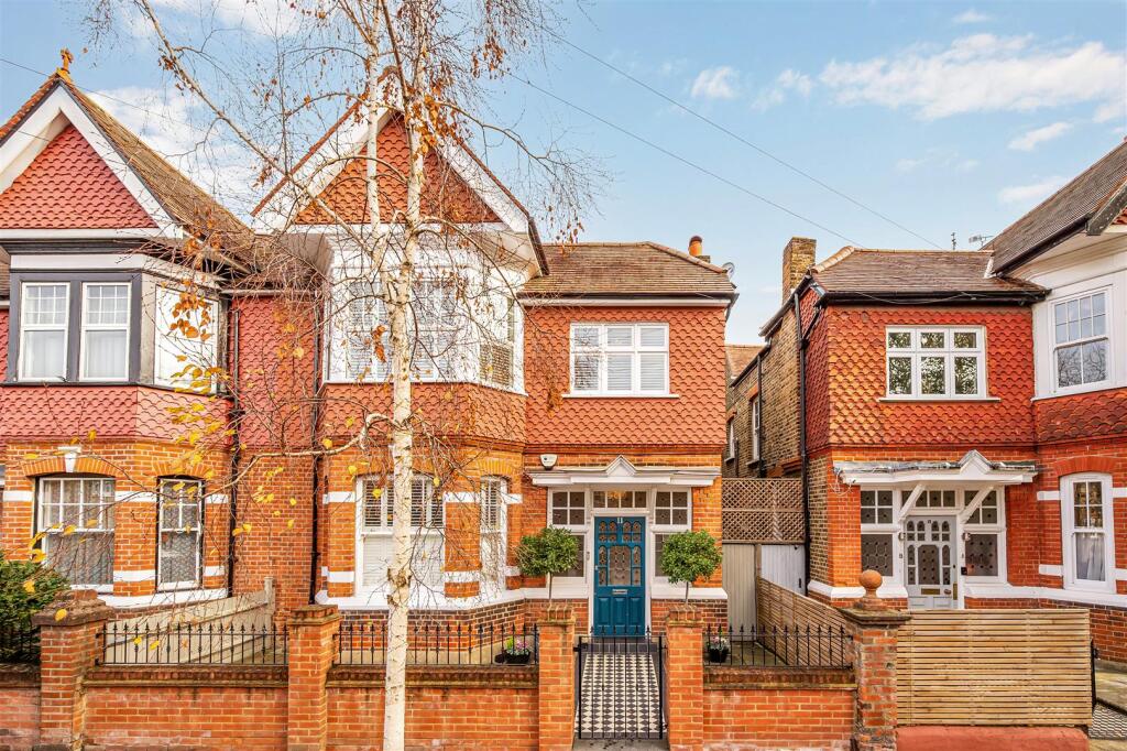 Main image of property: Hillcrest Road, London