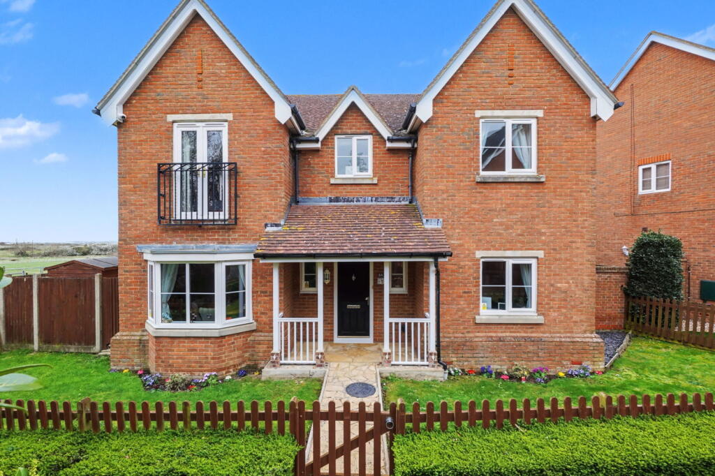 Main image of property: Sanderling Way, Iwade, Sittingbourne, ME9 8TE