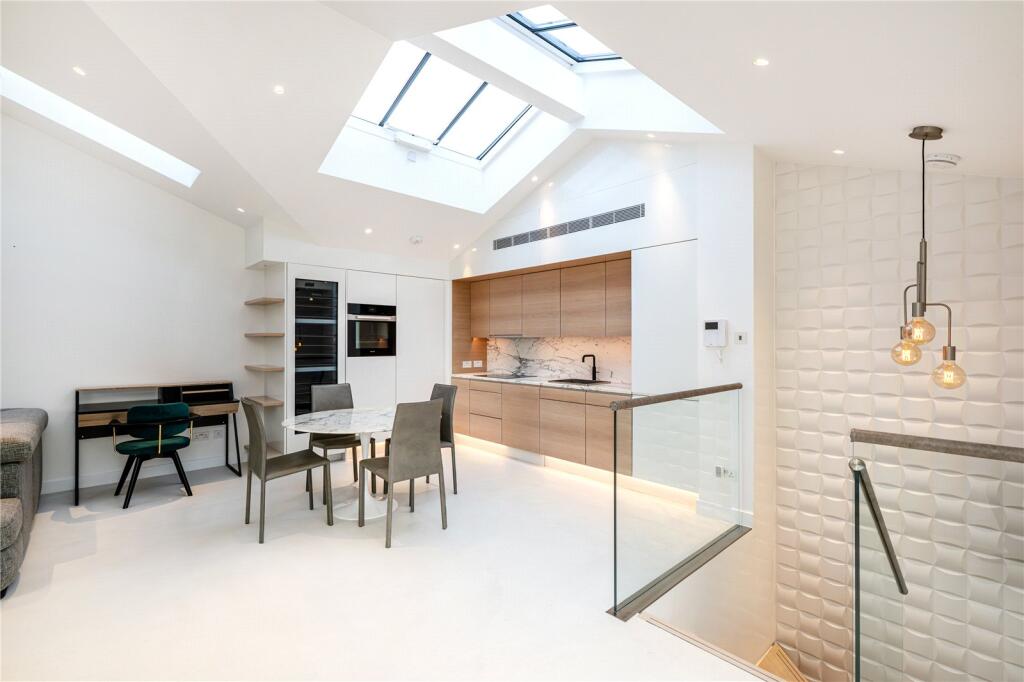 2 bedroom penthouse for rent