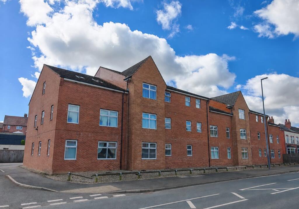 Main image of property: 16 James Court, Hemsworth, Pontefract, West Yorkshire, WF9 4NZ