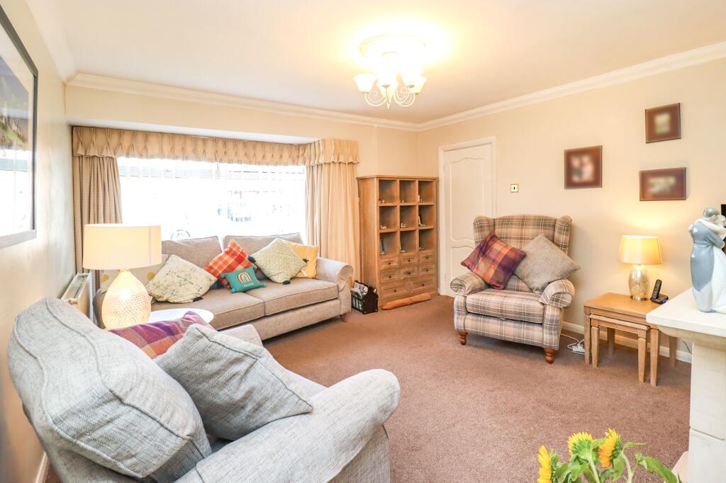 Shoreham Drive, Penketh, Warrington photo 5