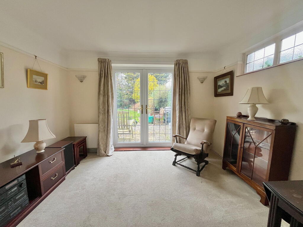 7 Solent Way, Alverstoke, PO12 2NR photo 4