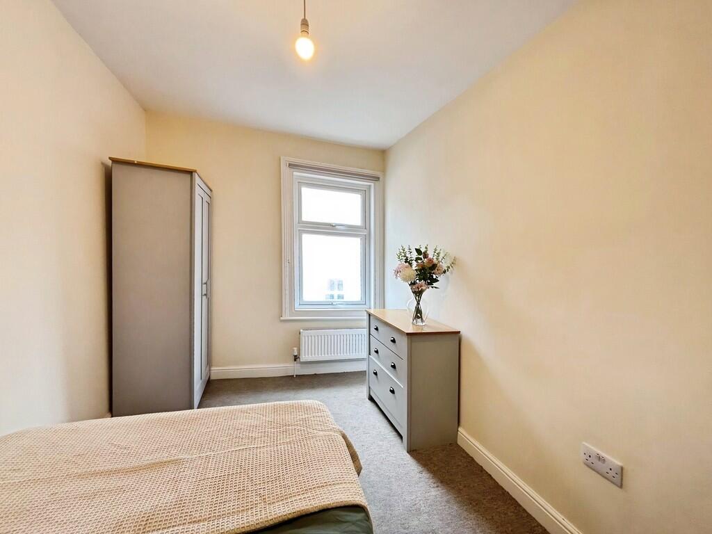 House in Yeovil, Somerset - View 4