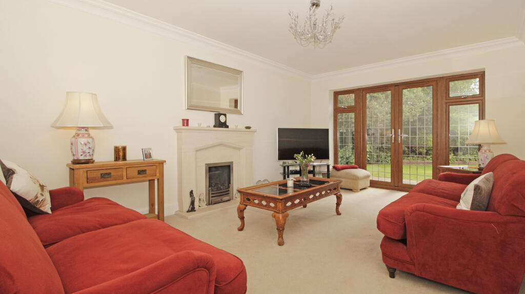 Baylis Place, Bickley, Bromley photo 5