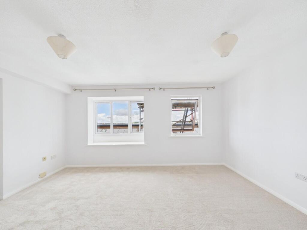 Apartment in Bristol, Redfield - View 2
