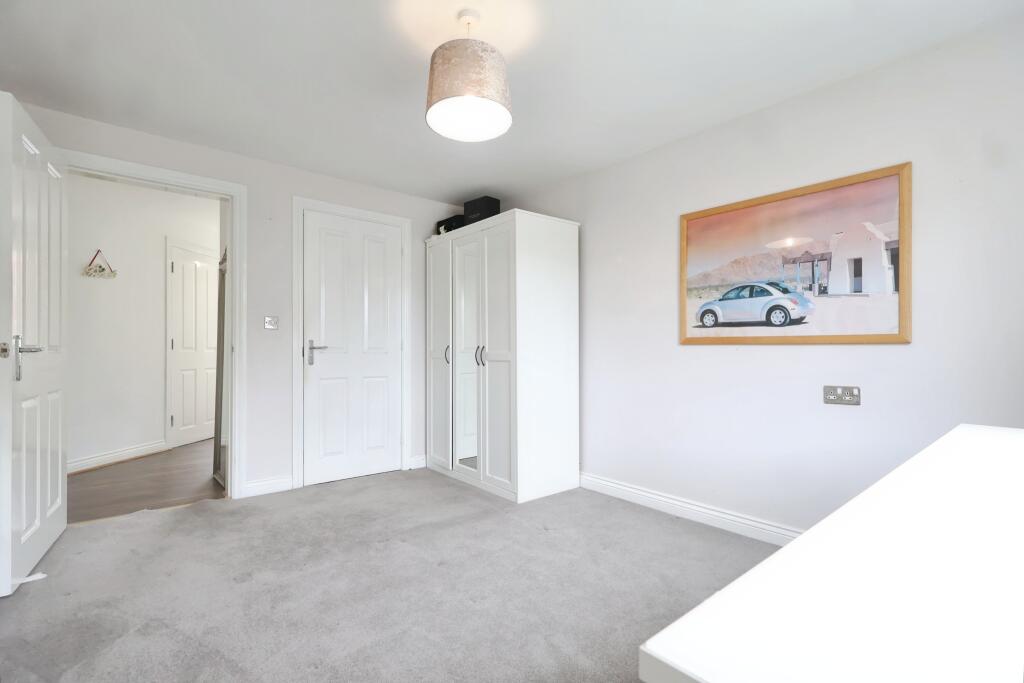Main image of property: Hamlet Way, Stratford-upon-Avon, CV37