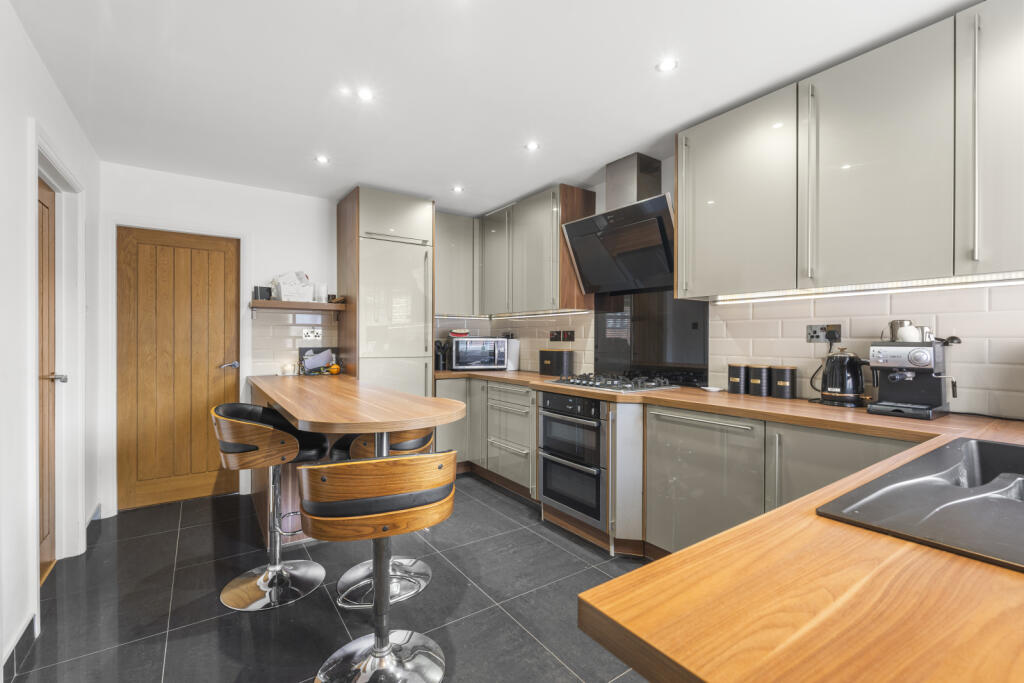Ladywell Prospect, Sawbridgeworth, Hertfordshire, CM21 photo 4