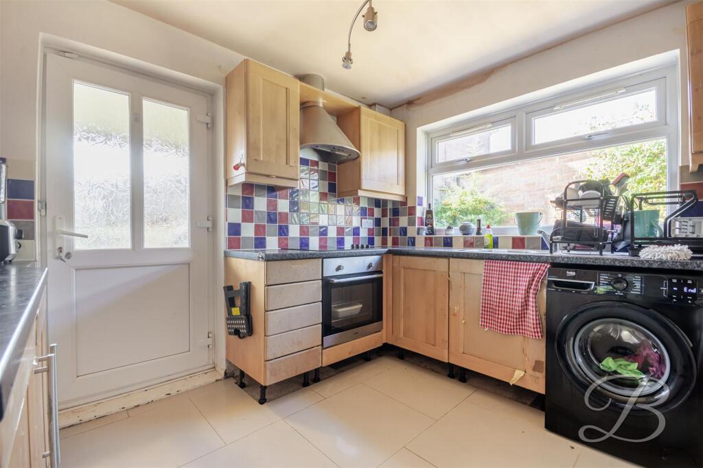 House in Nottingham - View 2