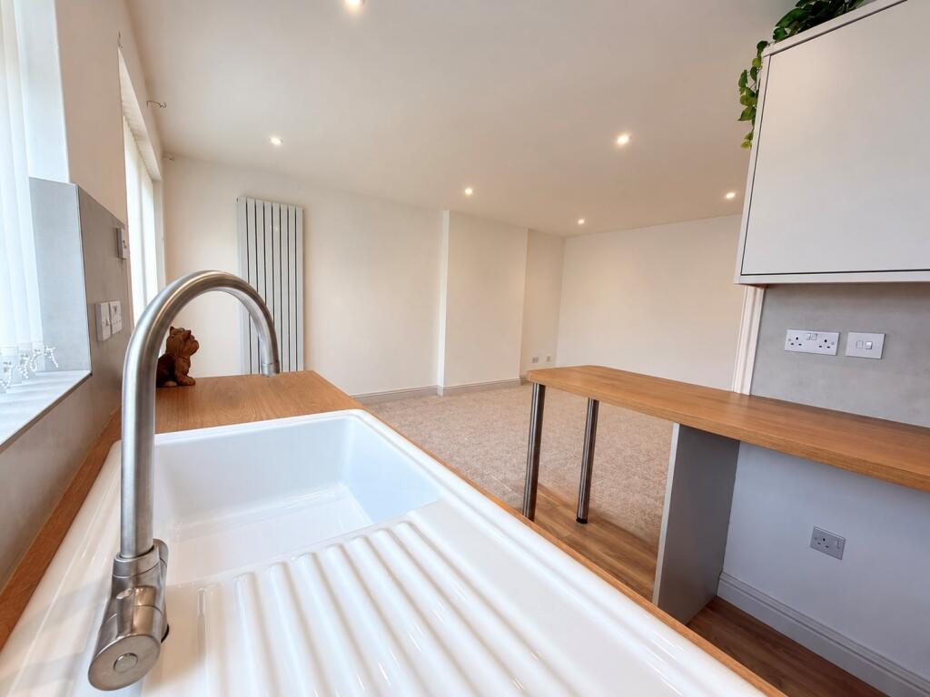 House in Taunton - View 3