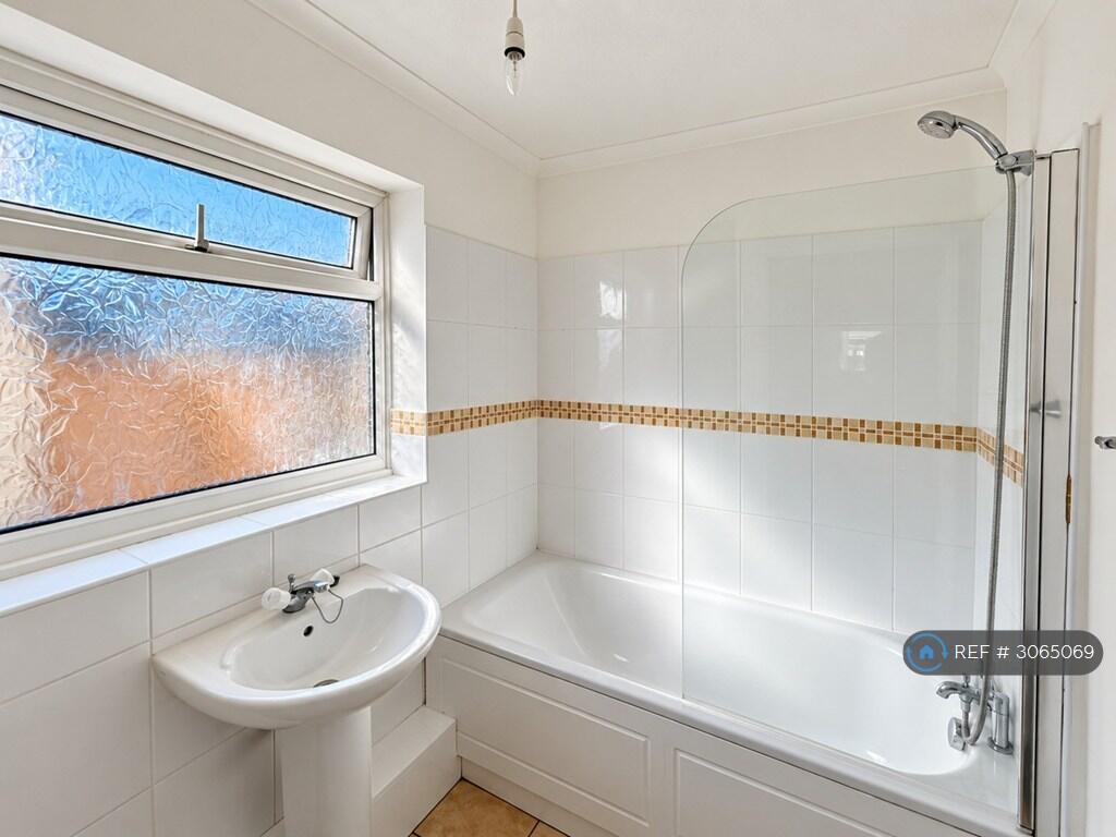 House in Rochester - View 4