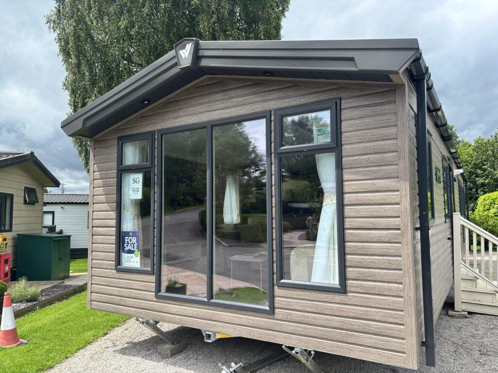 2-bed caravan on Rivers Edge Country Park – ABI Beverley, £88,000