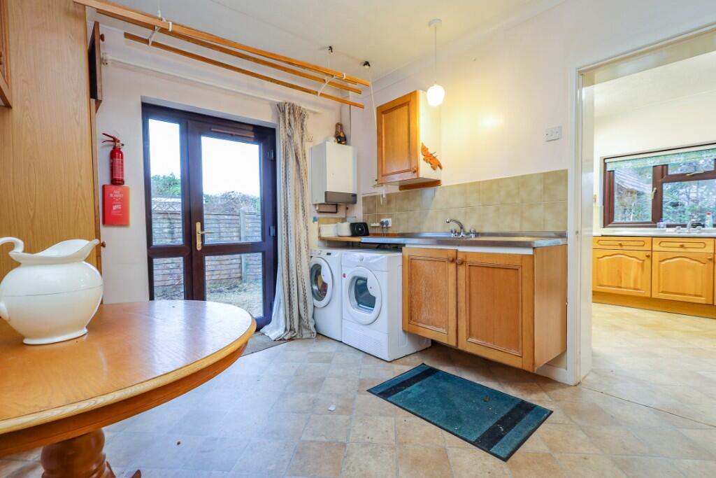 Andlers Ash Road, Liss, Hampshire, GU33 photo 3