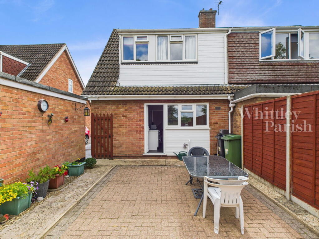 Hose Avenue, Roydon, Diss photo 3