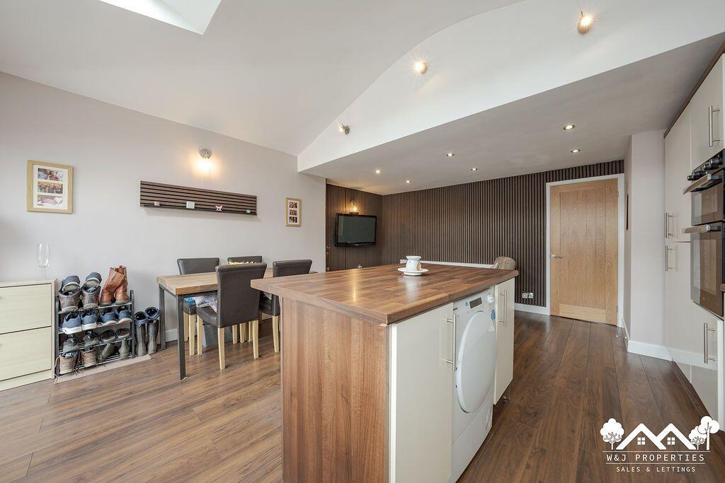 House in Knowsley, Liverpool City Region - View 6