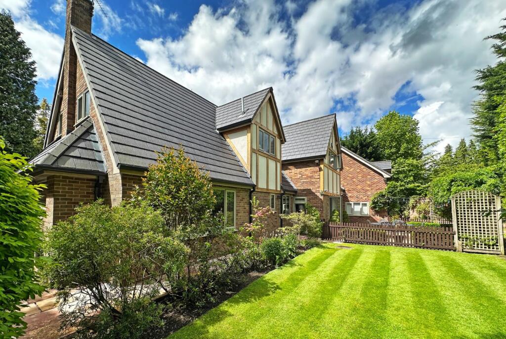 House in Trafford, Greater Manchester - View 5