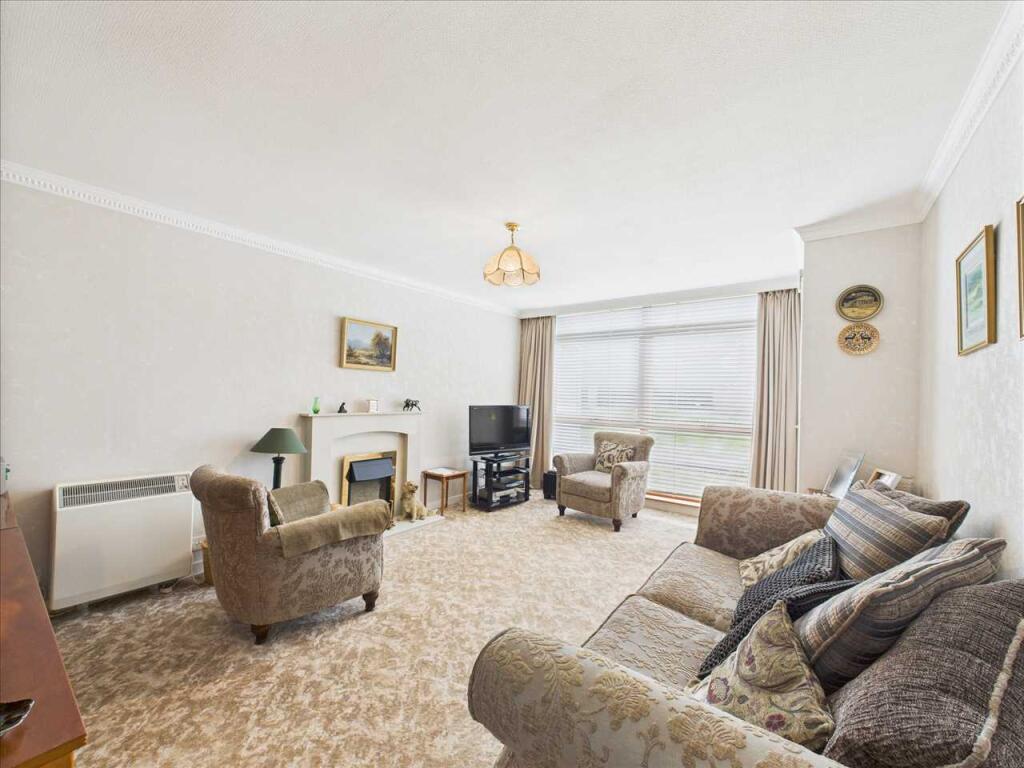 37, Castleacres, Campbeltown photo 2