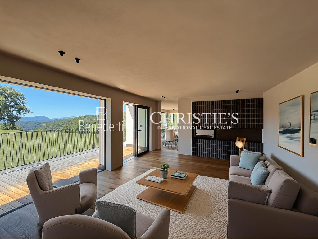 Main image of property: Trentino-South Tyrol, Bozen, Renòn