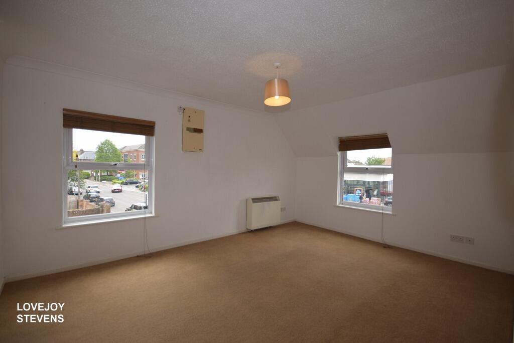 St Mary's Court, Newbury, RG14 photo 4