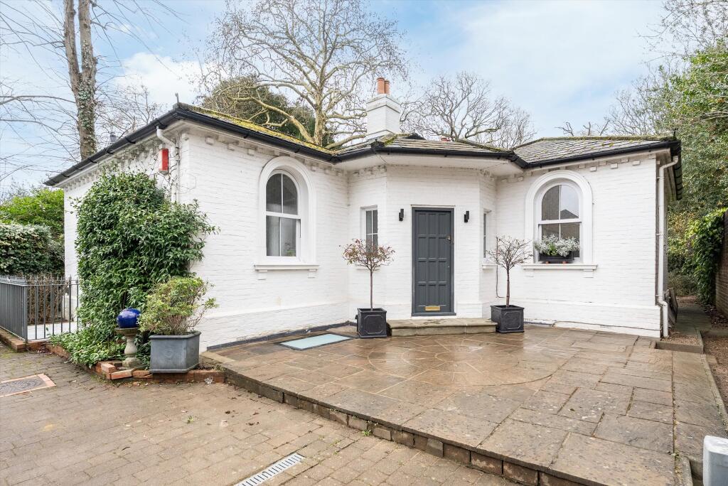 Main image of property: Wimbledon Park Side, Wimbledon, London SW19