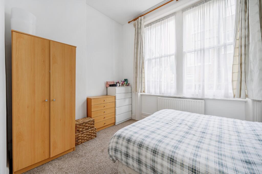 Apartment in London - View 5