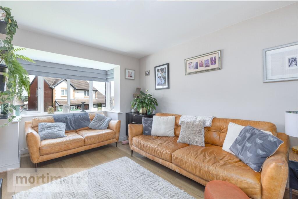 Campbell Close, Blackburn, Lancashire, BB2 photo 4