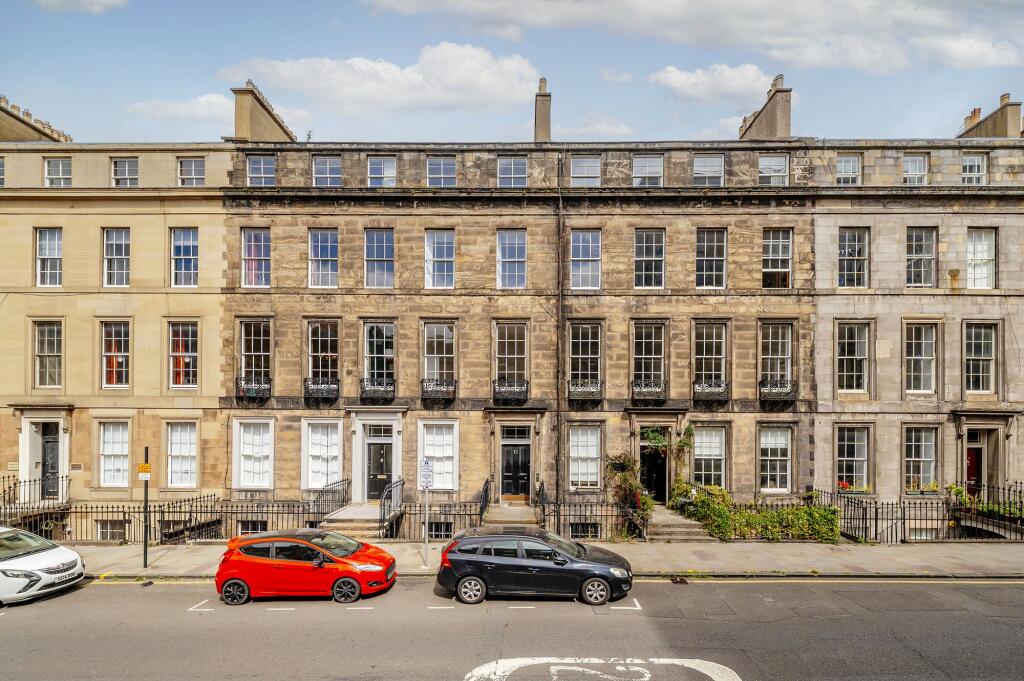 3-bed flat on Torphichen Street, Edinburgh, Midlothian, £525,000