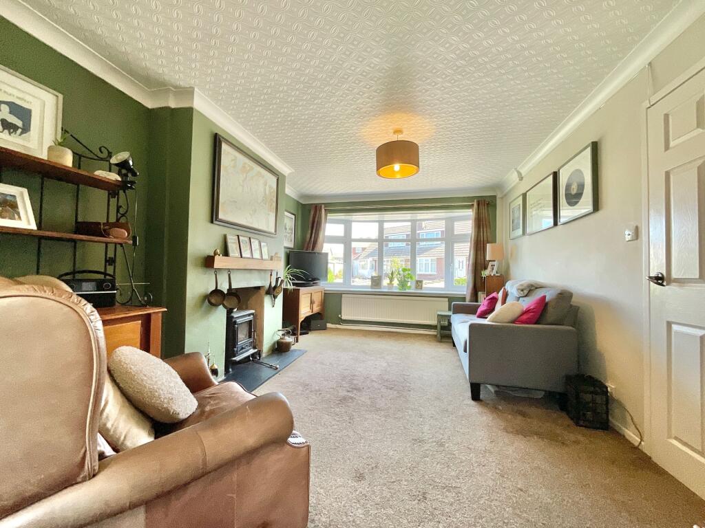House in Newcastle-under-Lyme, Loggerheads - More