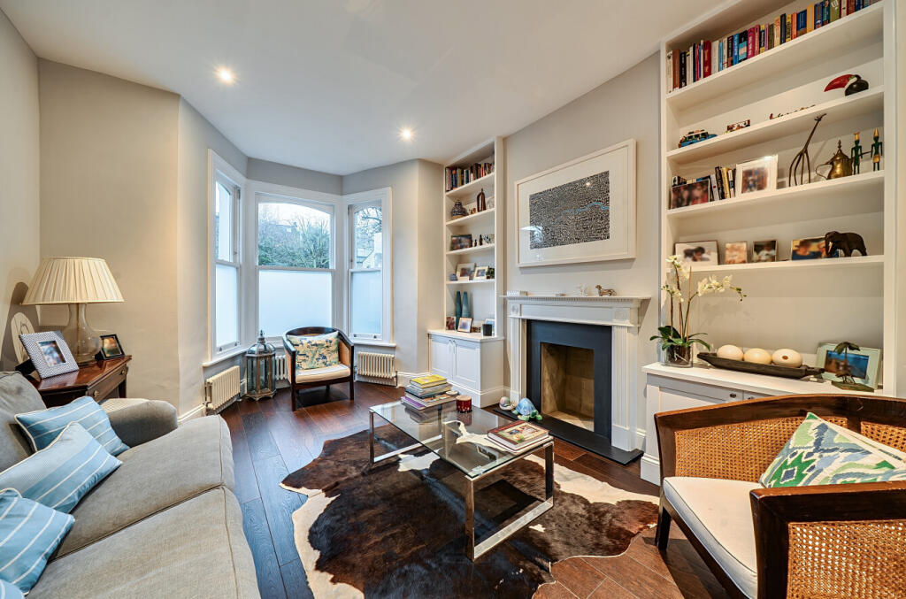 Bloemfontein Avenue, London photo 2