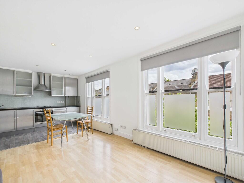 Apartment in London - View 4