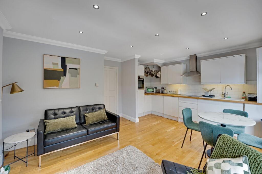 Apartment in London - View 4
