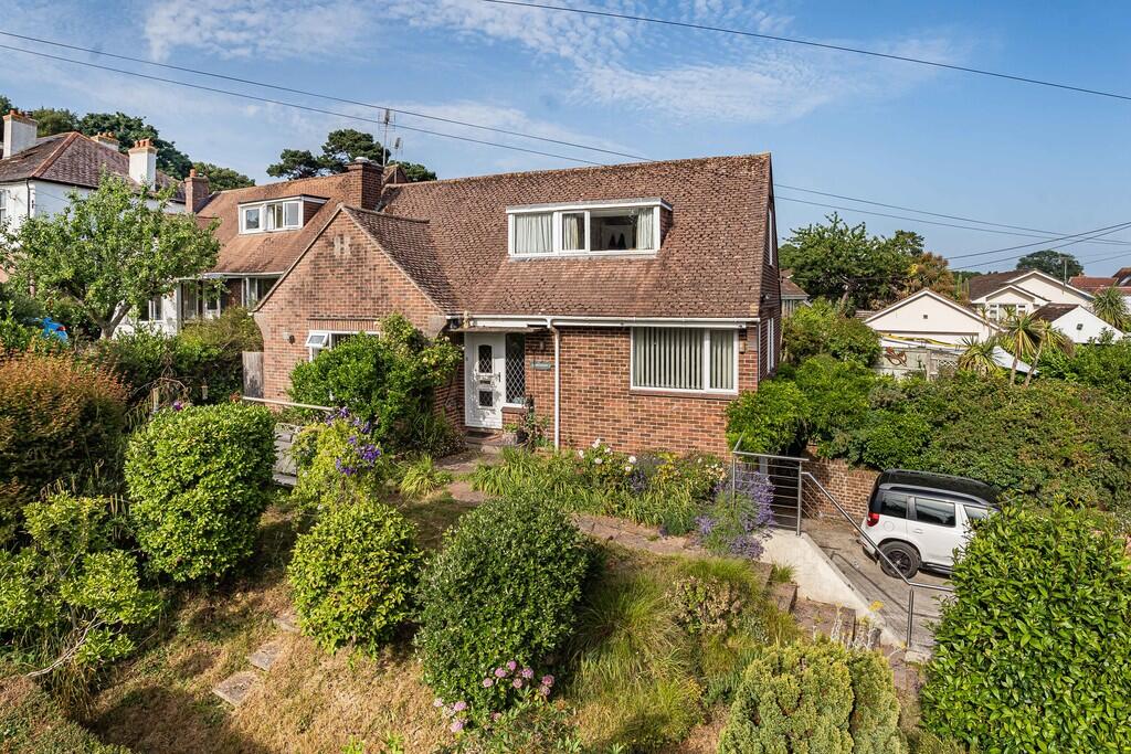 Main image of property: Barnsley Drive, Teignmouth, TQ14 8PP