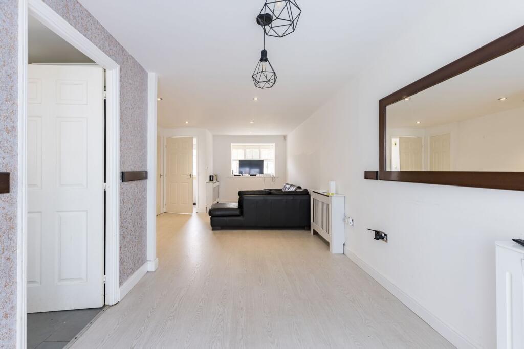 House in London - View 5