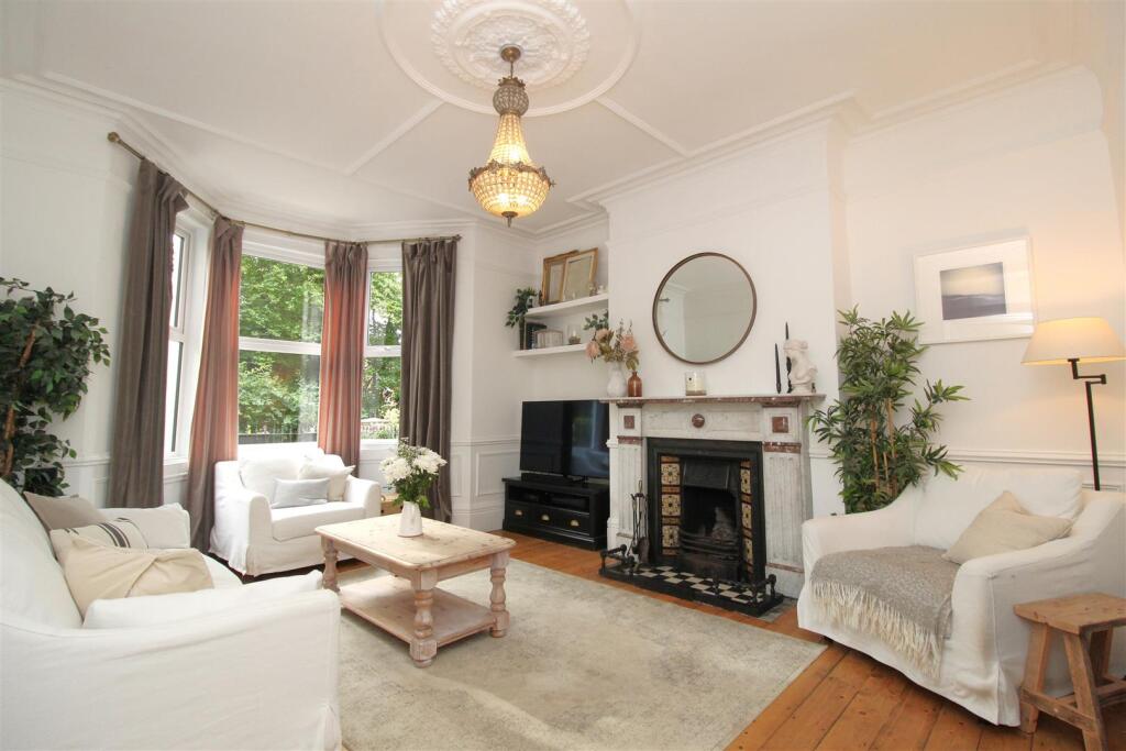 House in North Tyneside, Cullercoats - View 5