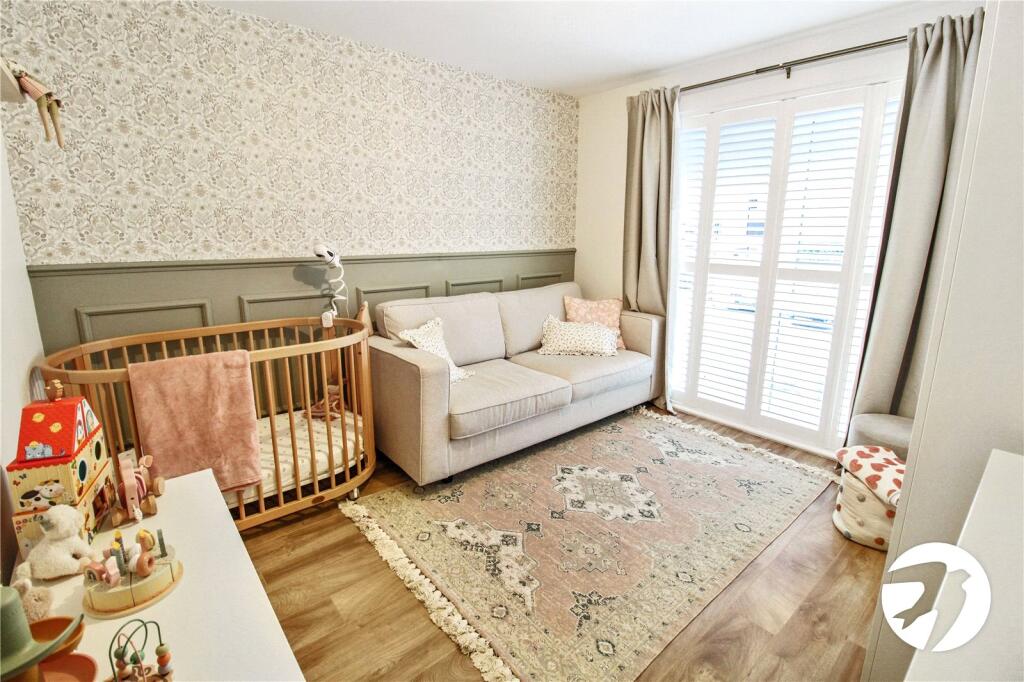 Apartment in Dartford, Ebbsfleet Green, Ebbsfleet Valley - View 5