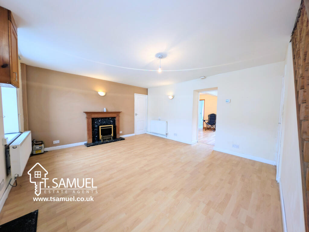 House in Hirwaun - View 4